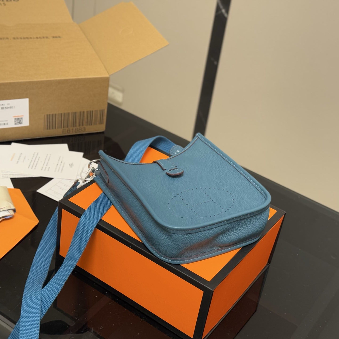 HM Evelyne Shoulder Bag DD25071315