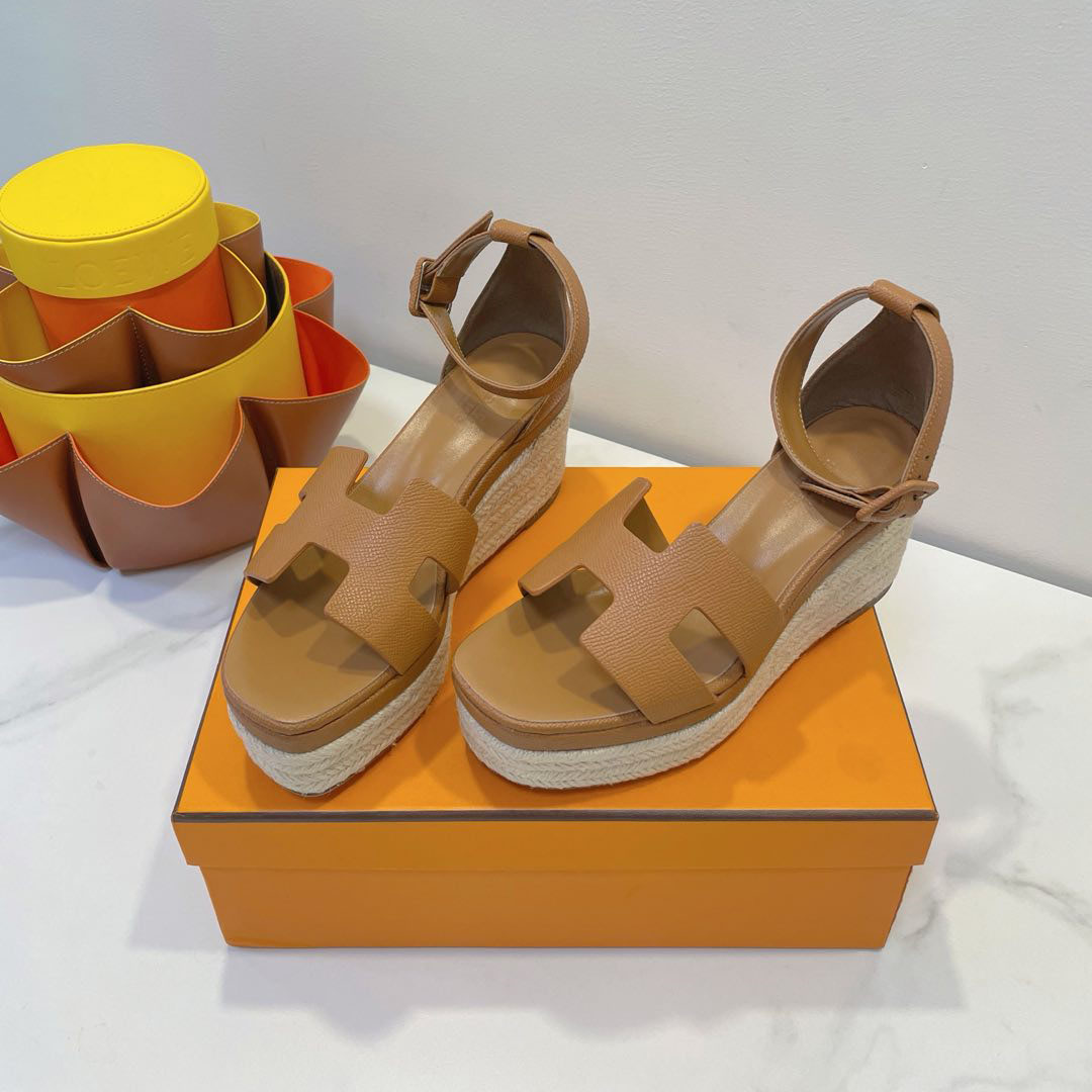 HM Paris Platform Sandals DD25071340