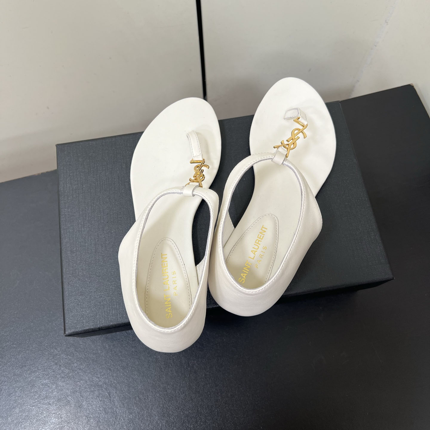 YSL 25Fashion Flat Sandal Slides DD25071502