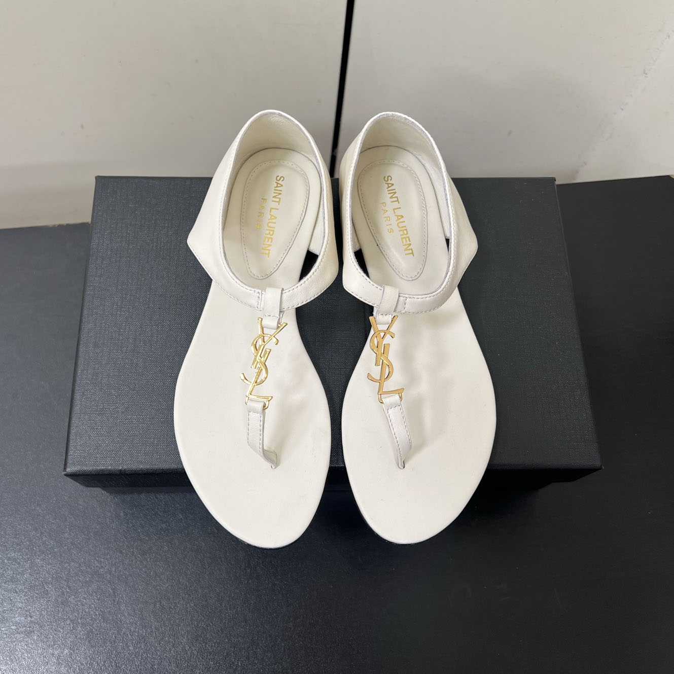 YSL 25Fashion Flat Sandal Slides DD25071502