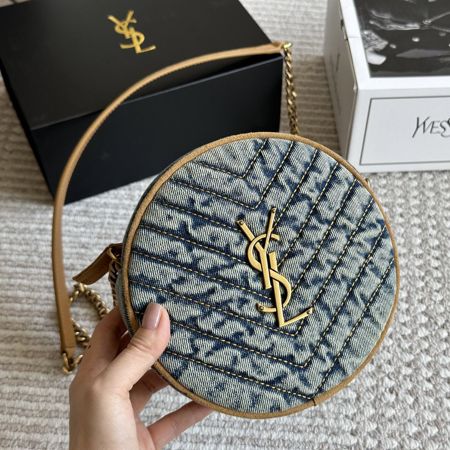 YSL Cloud Round Bag DD25071446