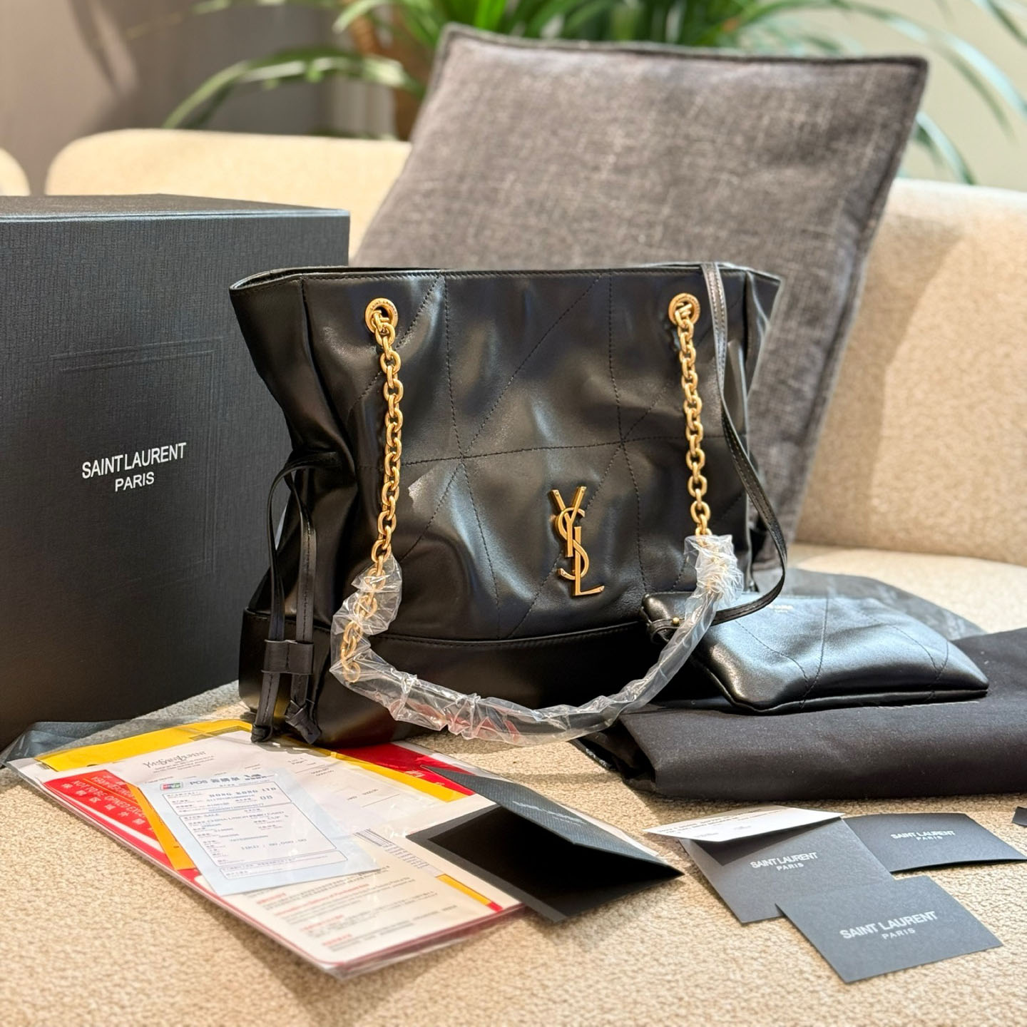 YSL Classic Tote – Small DD25071534