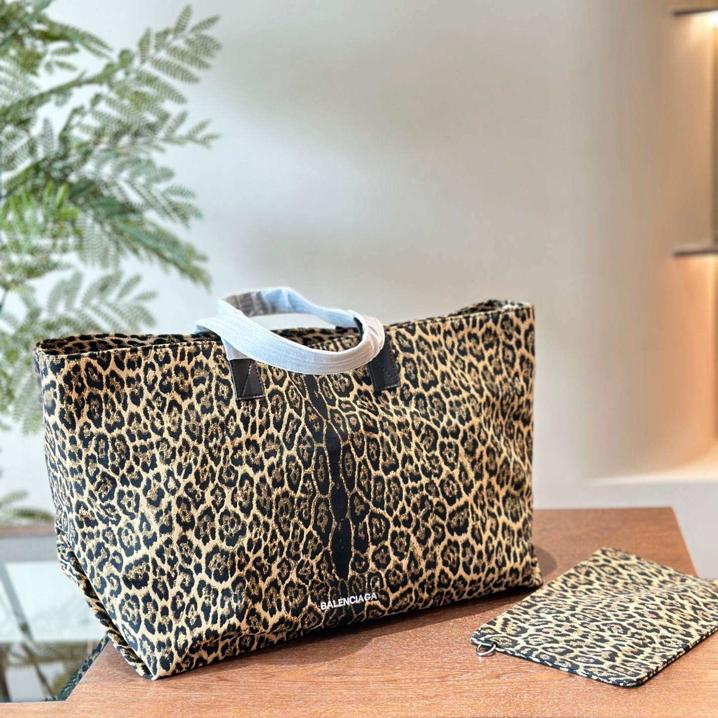 BLCG  Leopard - printed tote bag YV24071606