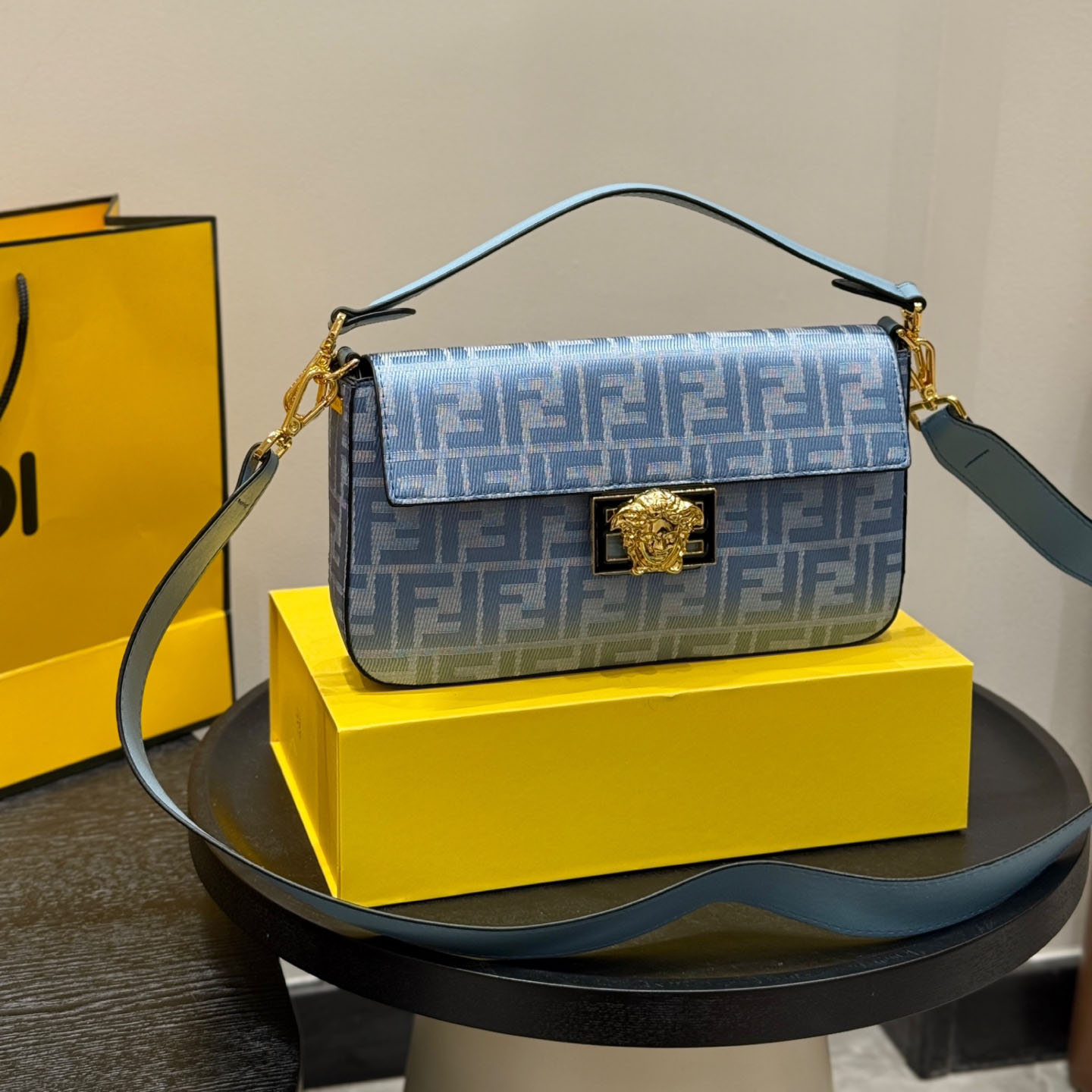 Vs&FD Collab Sling Bag DD25071605