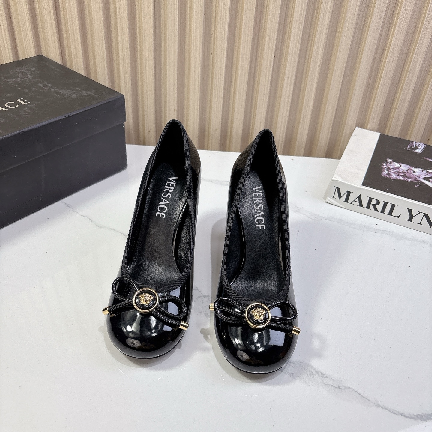 Vs Round Toe High Heels DD25071659