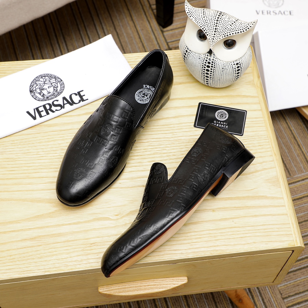 Vs Men's Logo Embossed Leather Shoes DD25071658