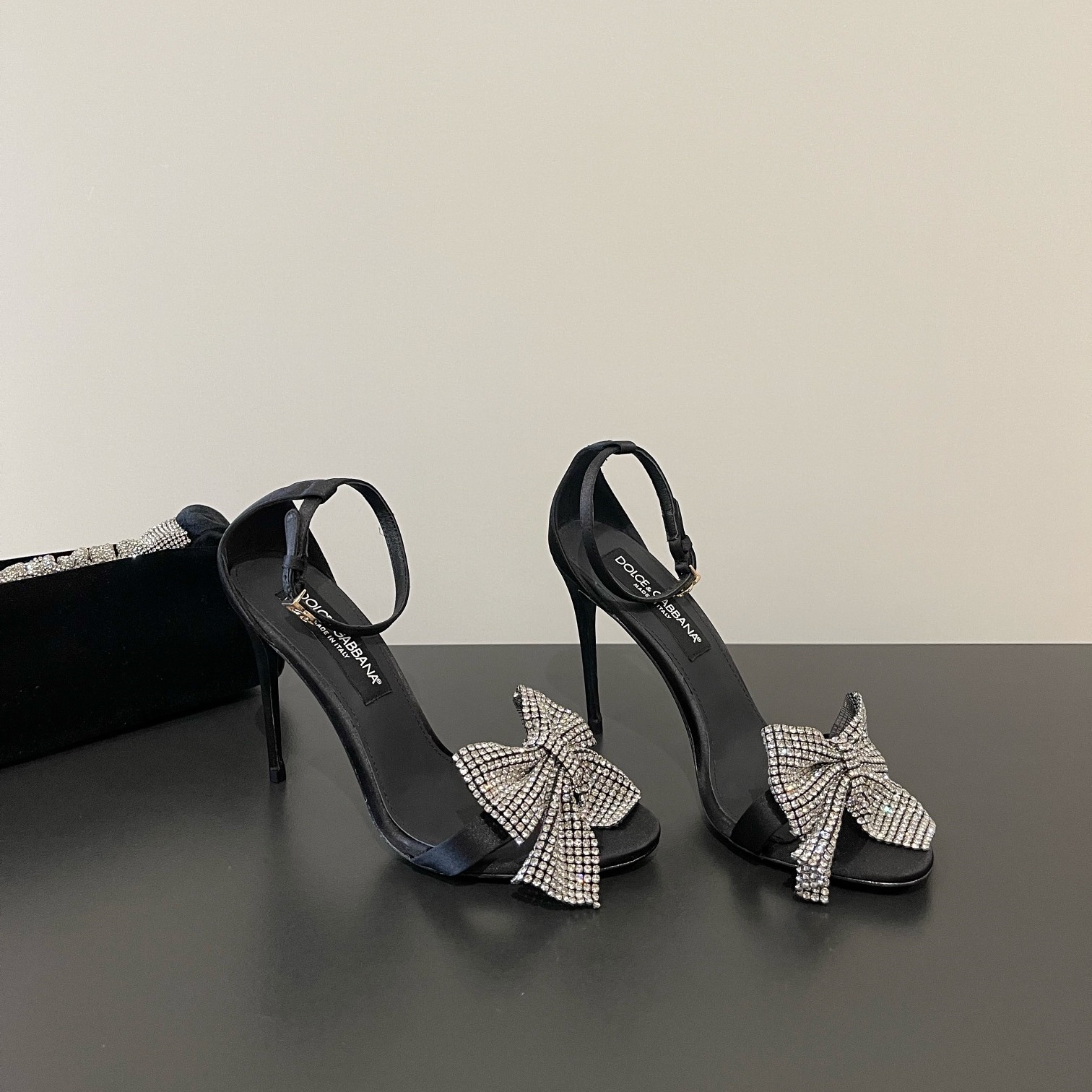 D&G  Diamond - inlaid bows High - heeled shoes YV24071721