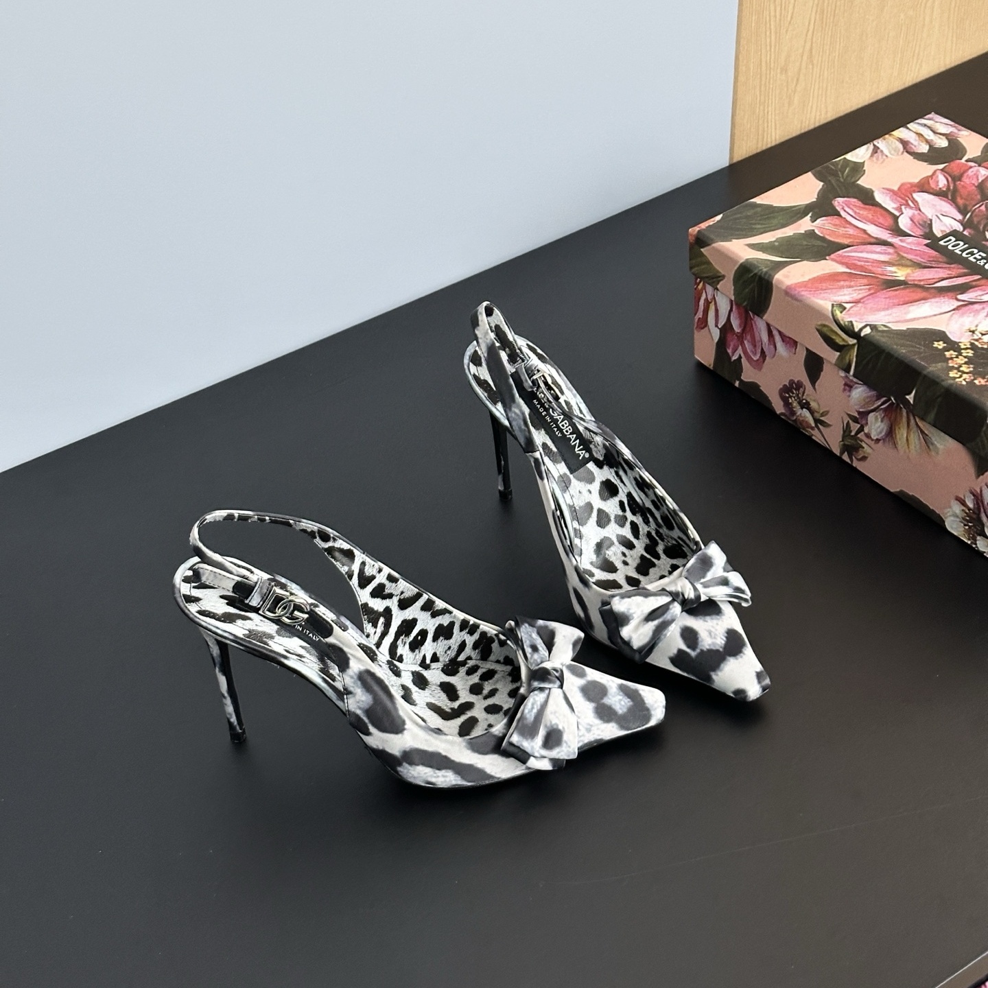 D&G Silk series sling - back heels  YV24071705