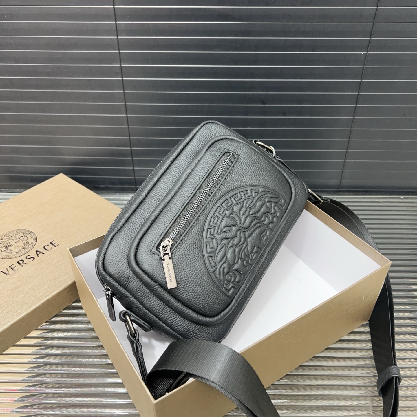 Vs Men's Single Shoulder Bag DD25071727