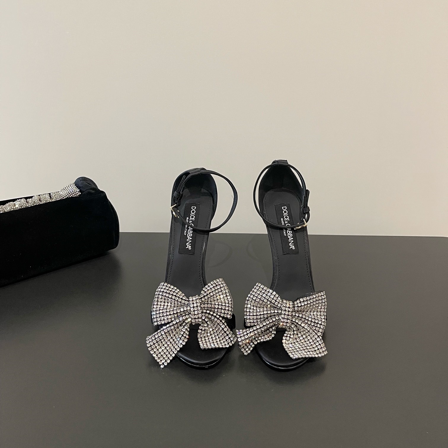 D&G  Diamond - inlaid bows High - heeled shoes YV24071721