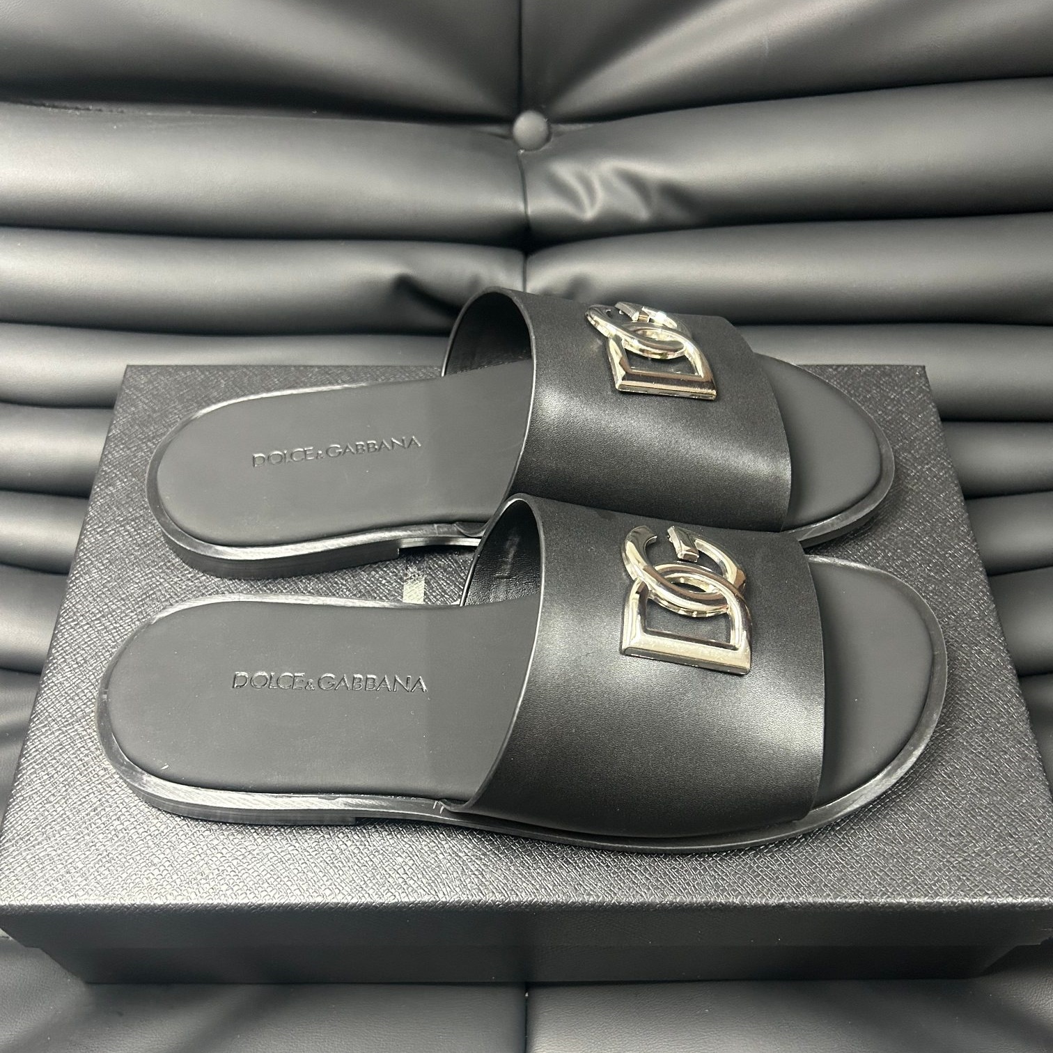 D&G Men's Logo Slides beach slippers YV24071714