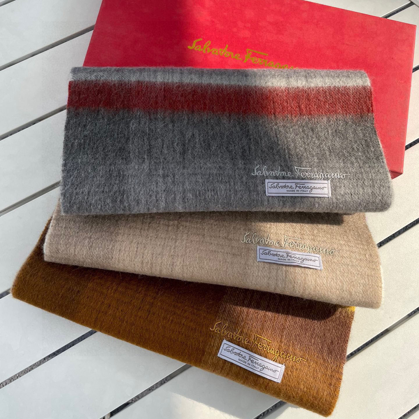 SF Stripe Gradient Scarf DD25071872