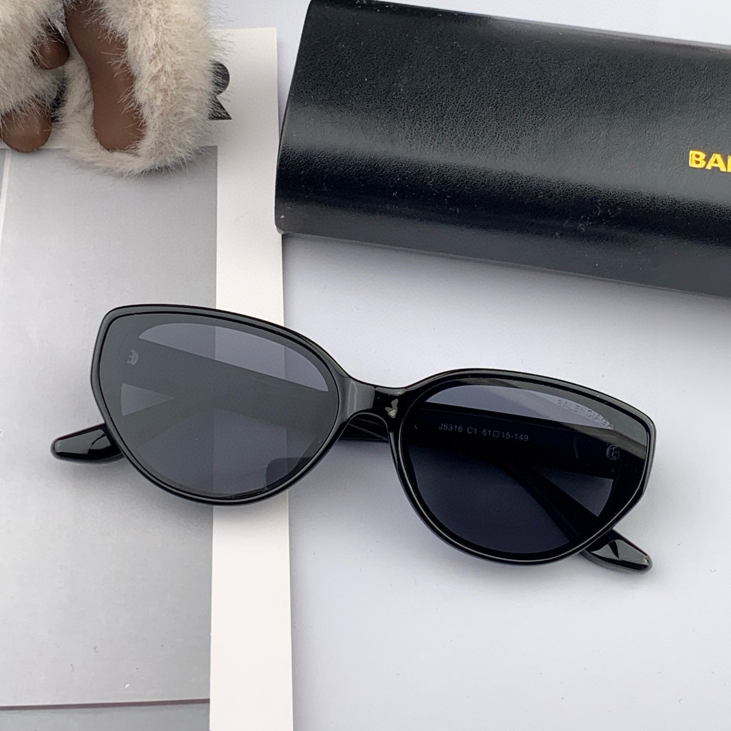 BLCG  Unisex small-frame sunglasses  YV24071811