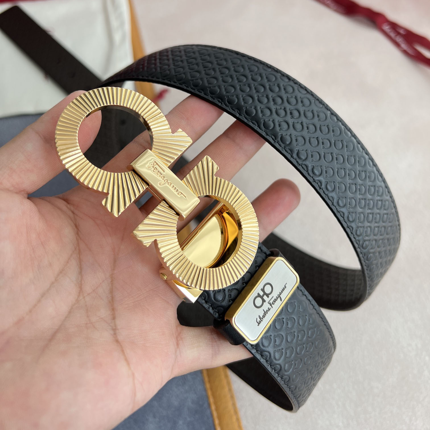 SF Men's Belt with Horse-Shoe Pattern DD25071819