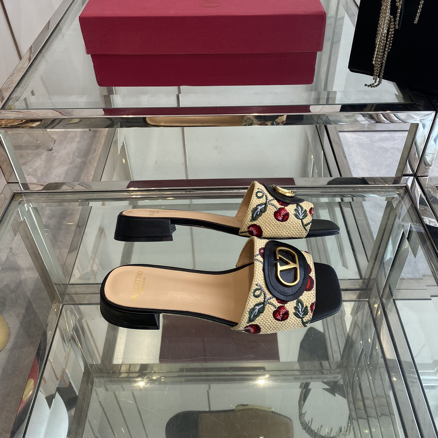 VT Fashion Sandals DD25071901