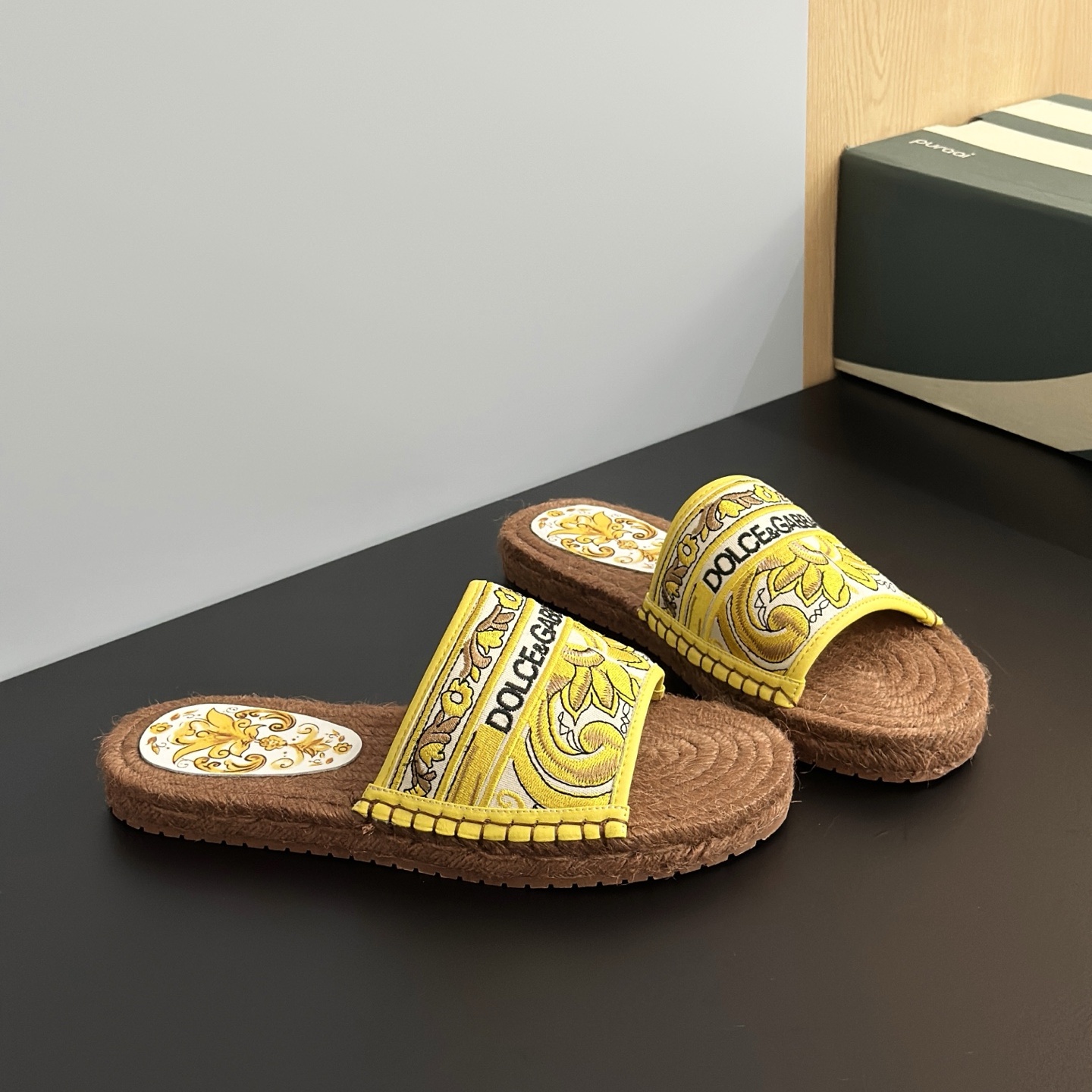 D&G Silk series Embroidered patterns slippers YV24071909