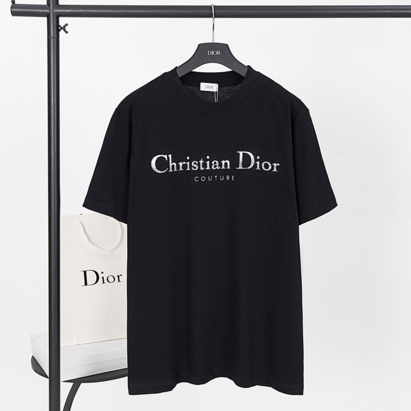 CD Classic Men's T-Shirt DD25072044