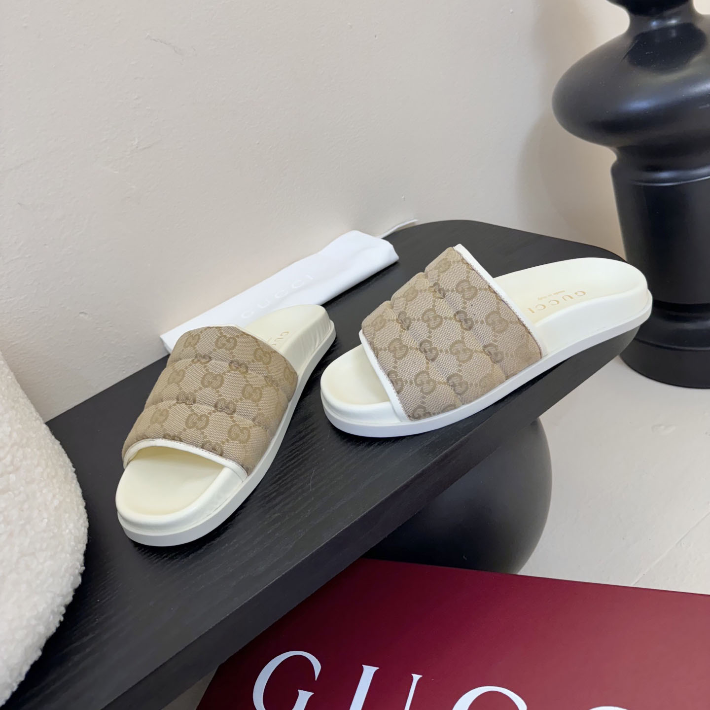 GG Women's Slides DD25072011