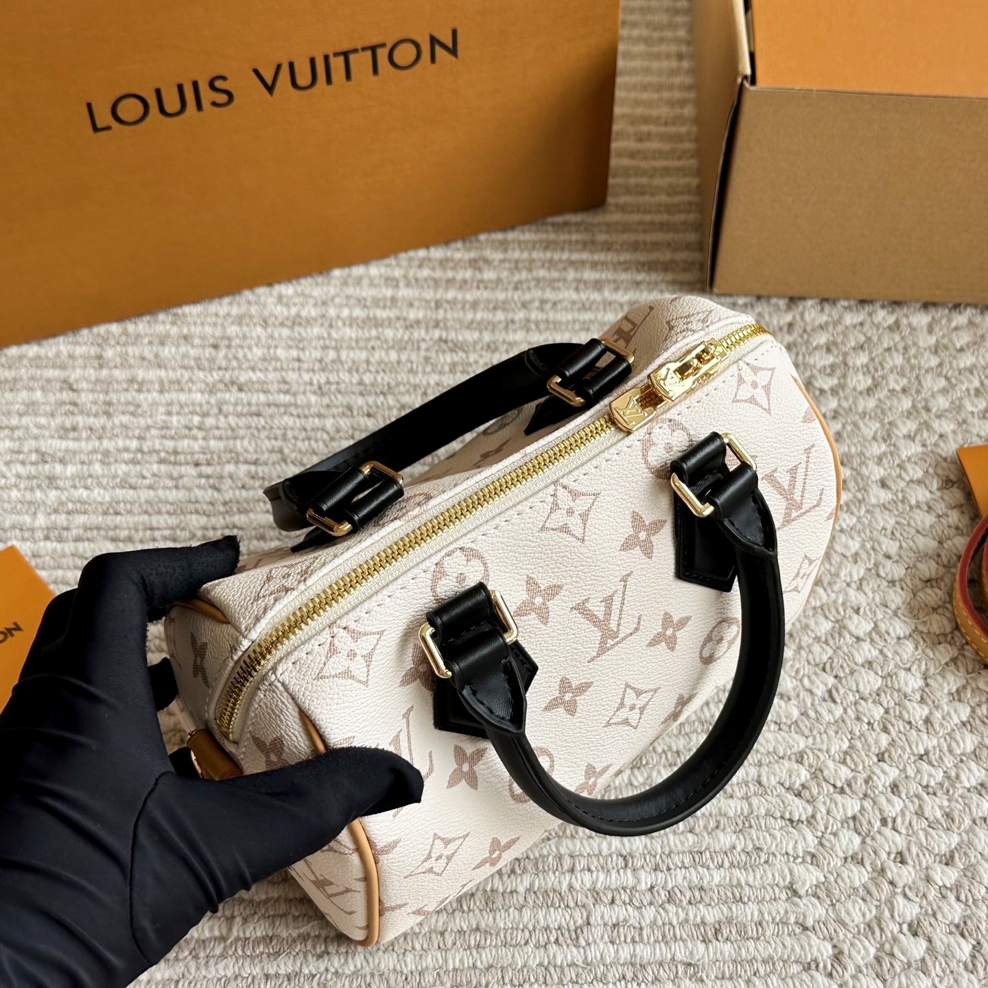 LV Speedy Nano Handheld & Crossbody Bag  YV24072017