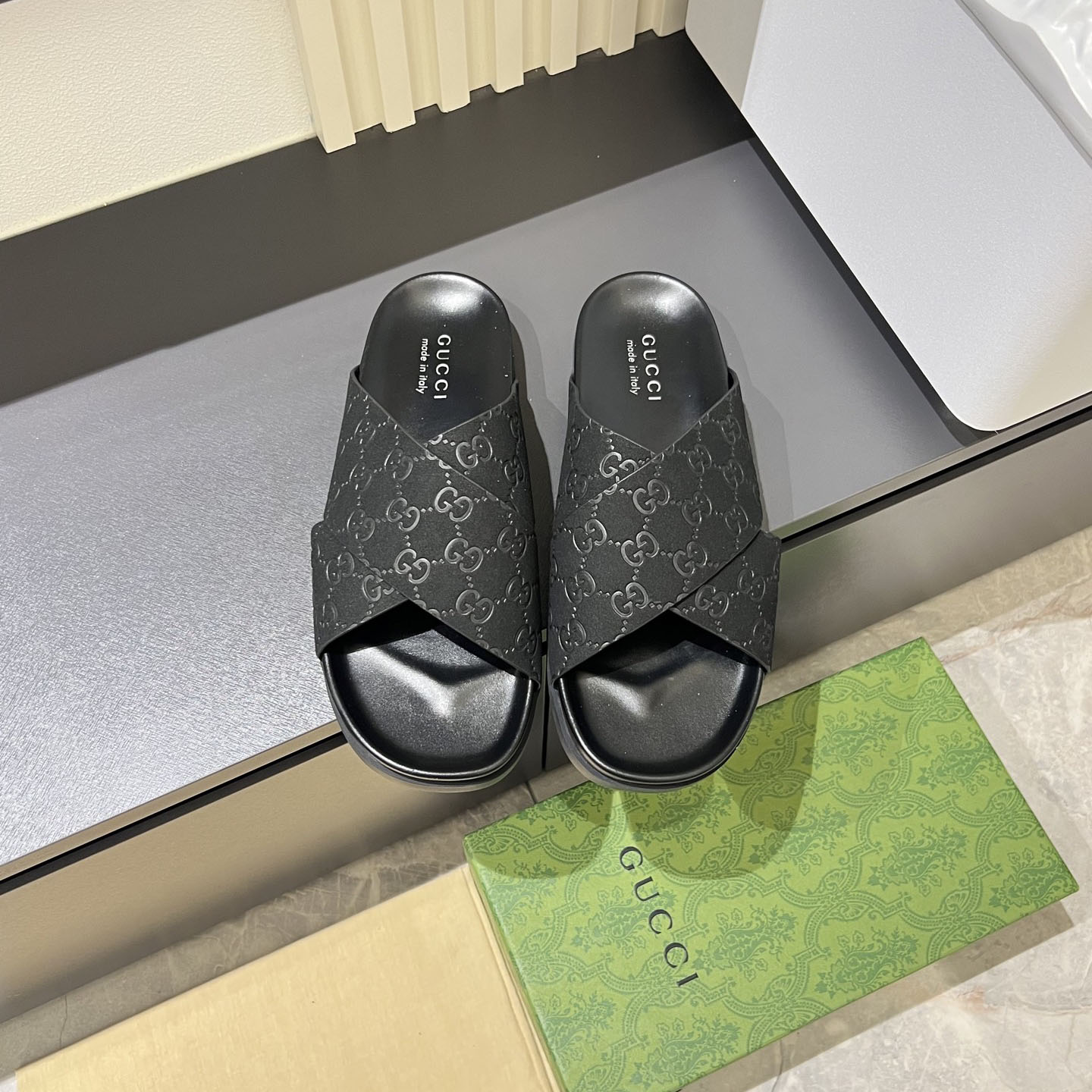 GG Men's Fashion Slippers DD25072015