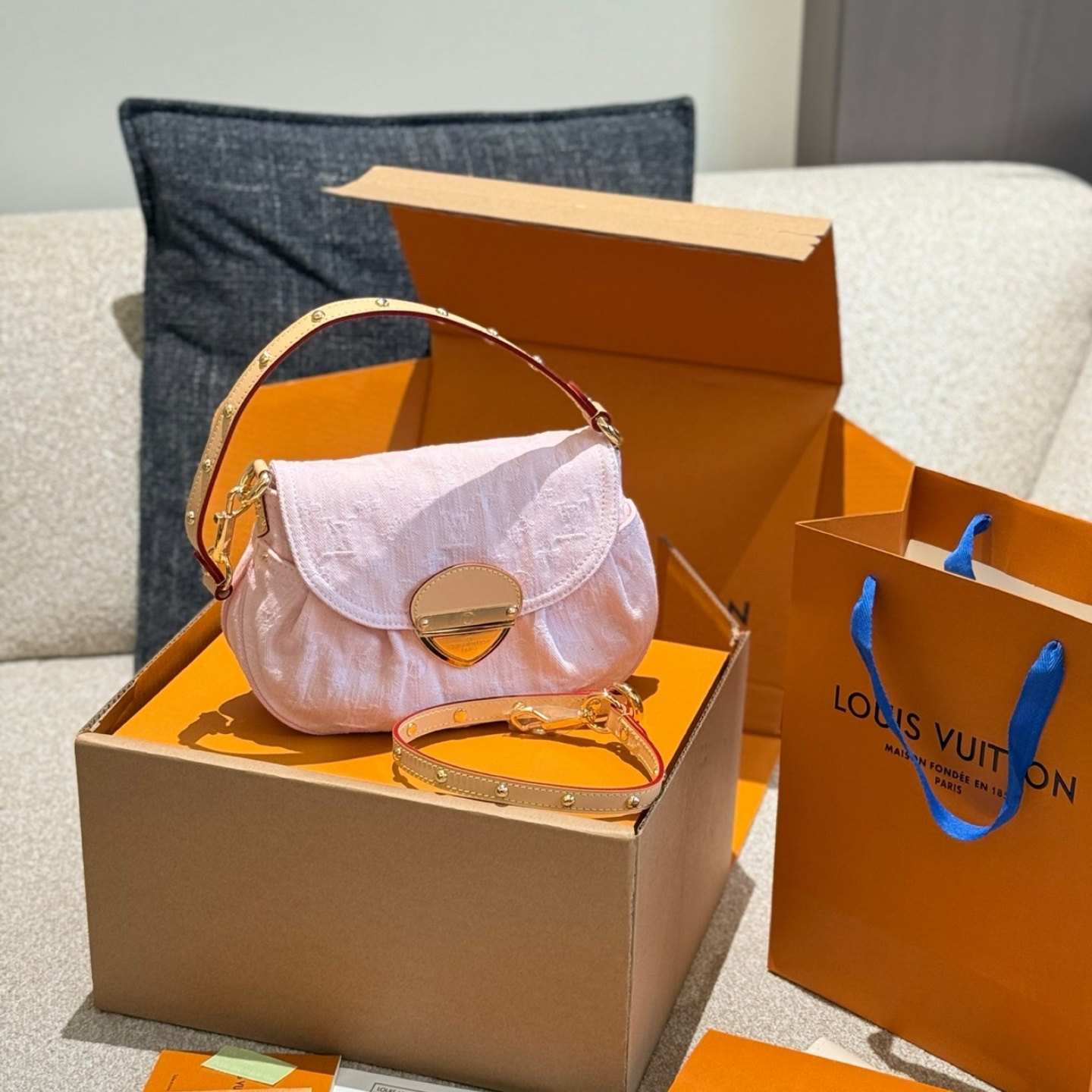 LV Denim Collection Underarm Sunset Bag YV24072006