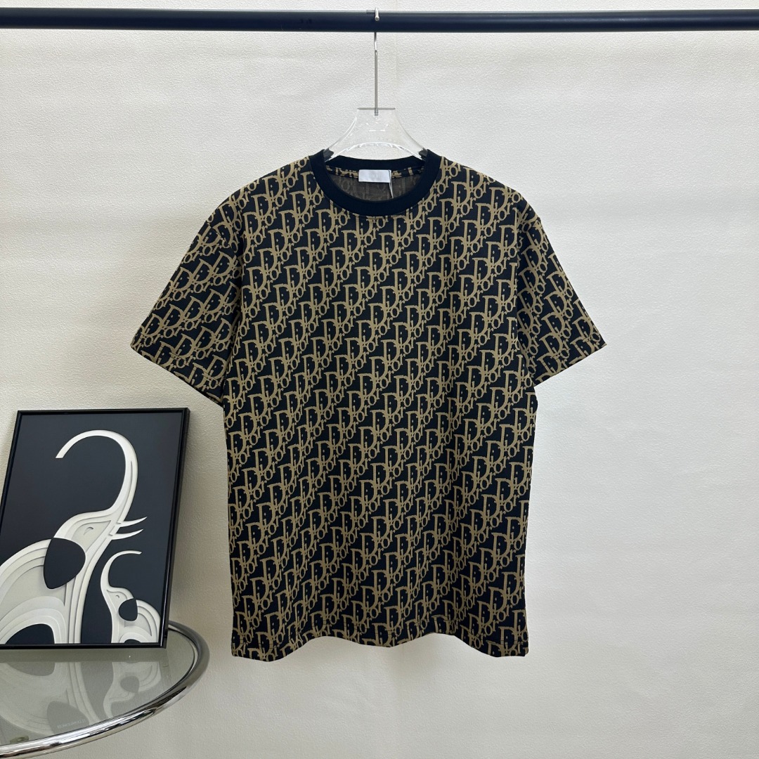 CD Classic Men's T-Shirt DD25072045