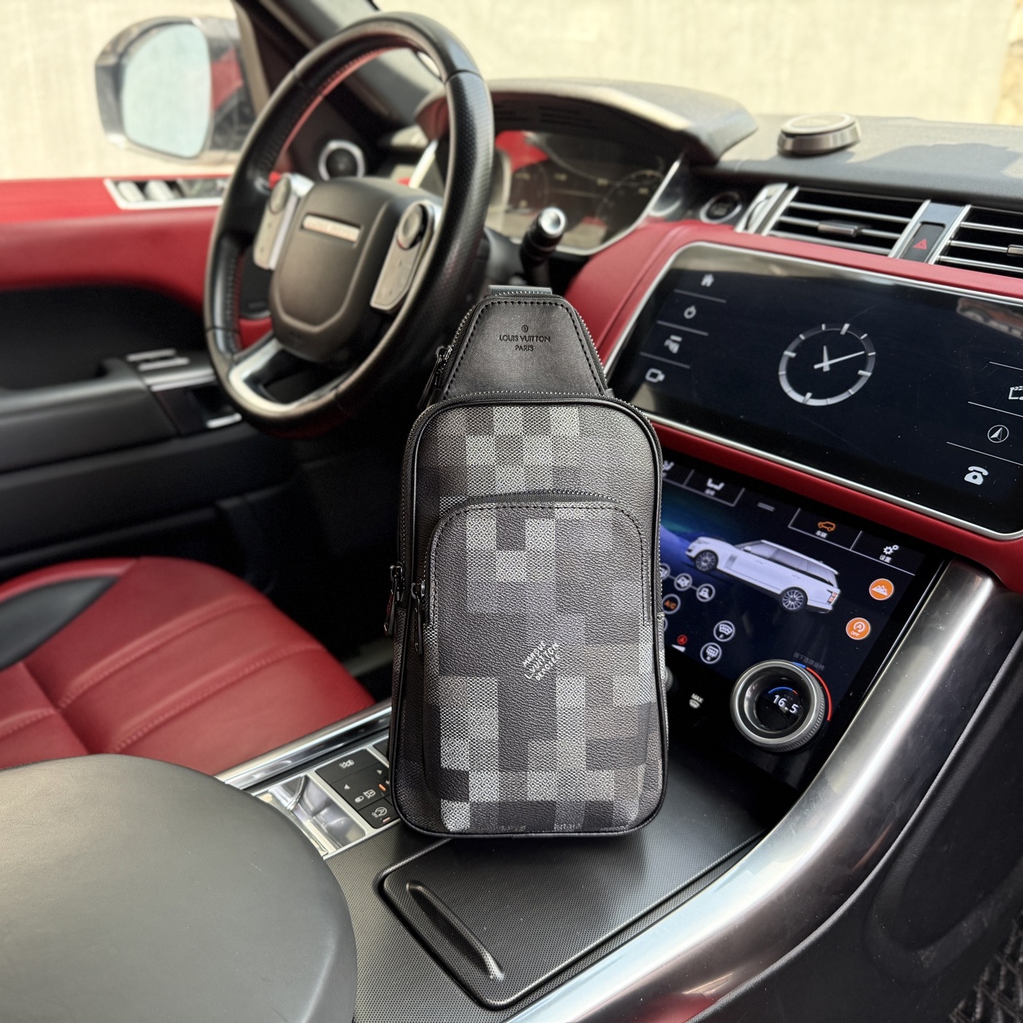 LV Men's Classic Checkered Pattern Chest Bag YV24072011