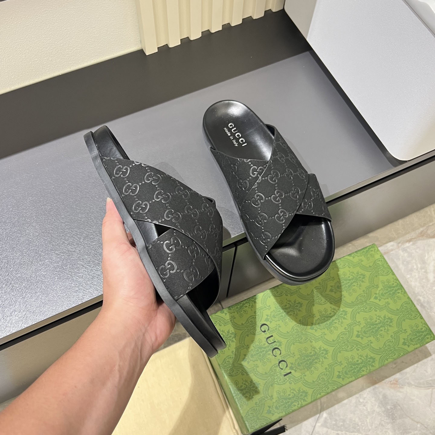 GG Men's Fashion Slippers DD25072015