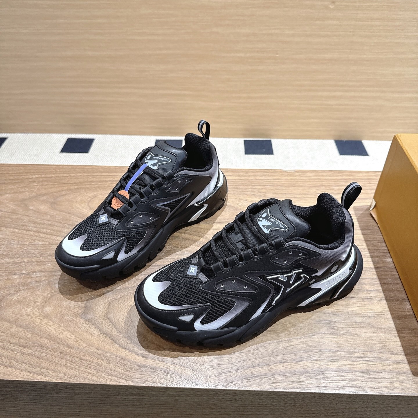 LV Runner Tatic Sports Shoes YV24061813