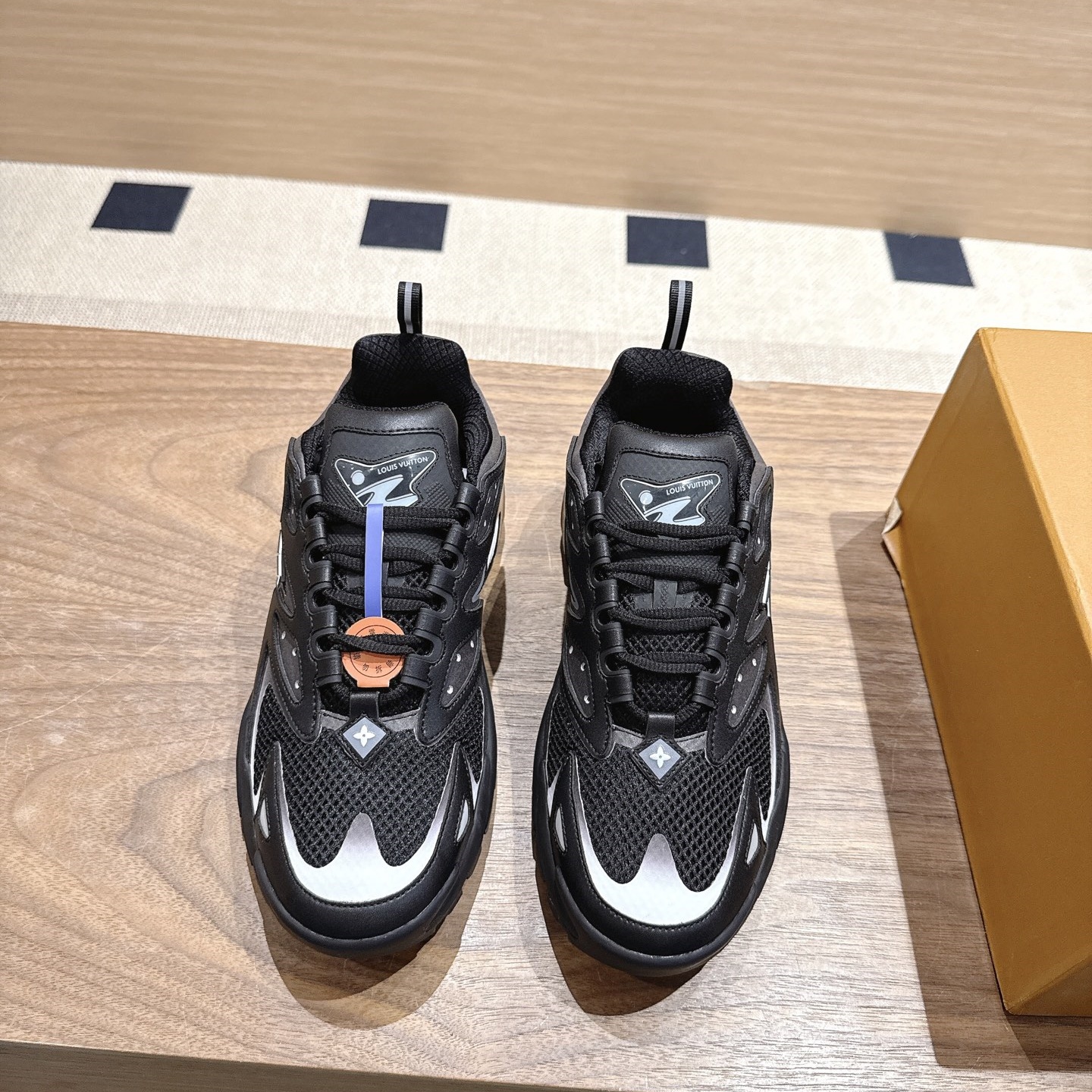 LV Runner Tatic Sports Shoes YV24061813