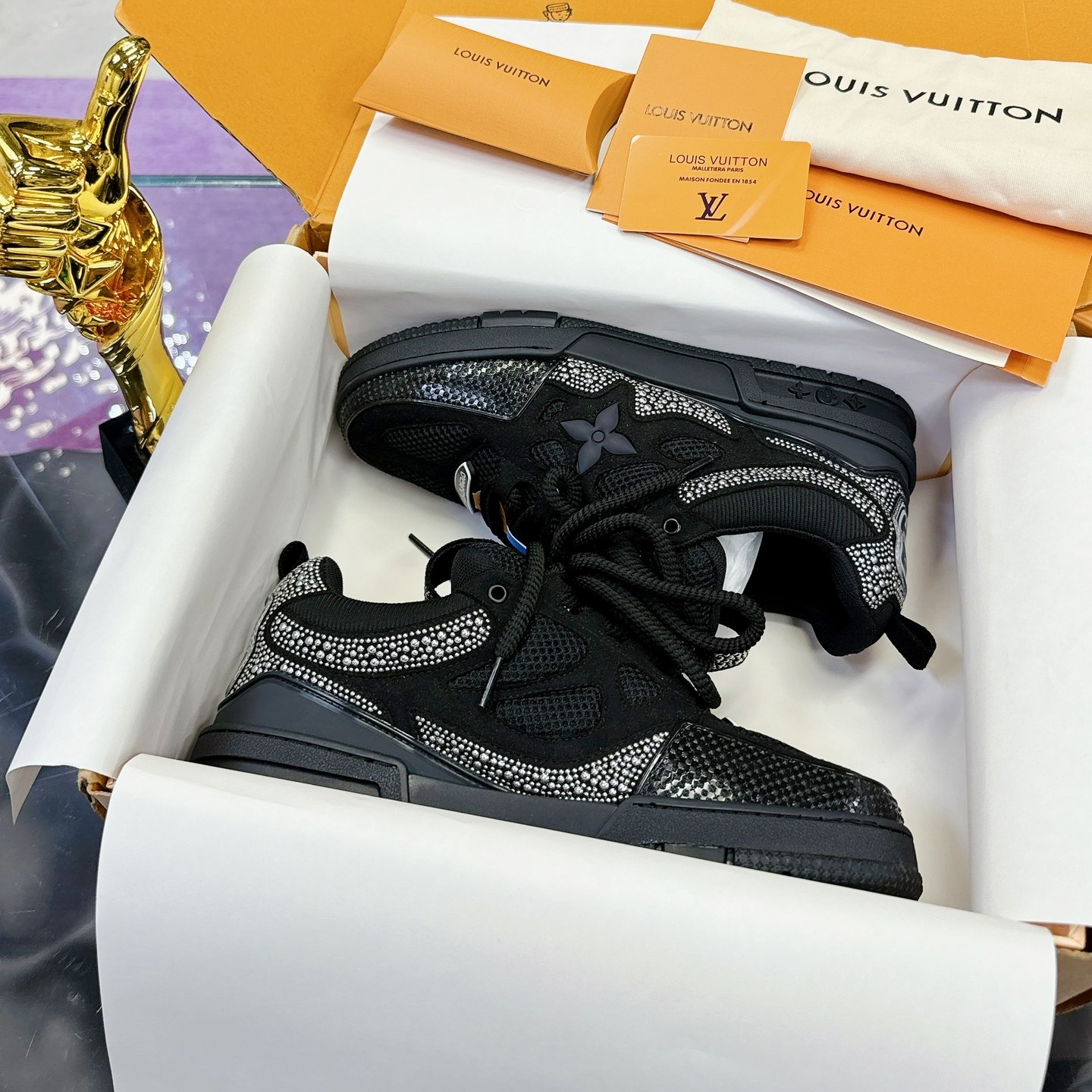 LV Mid - top Leather Round - Toe Lace - up Skate YV24061824