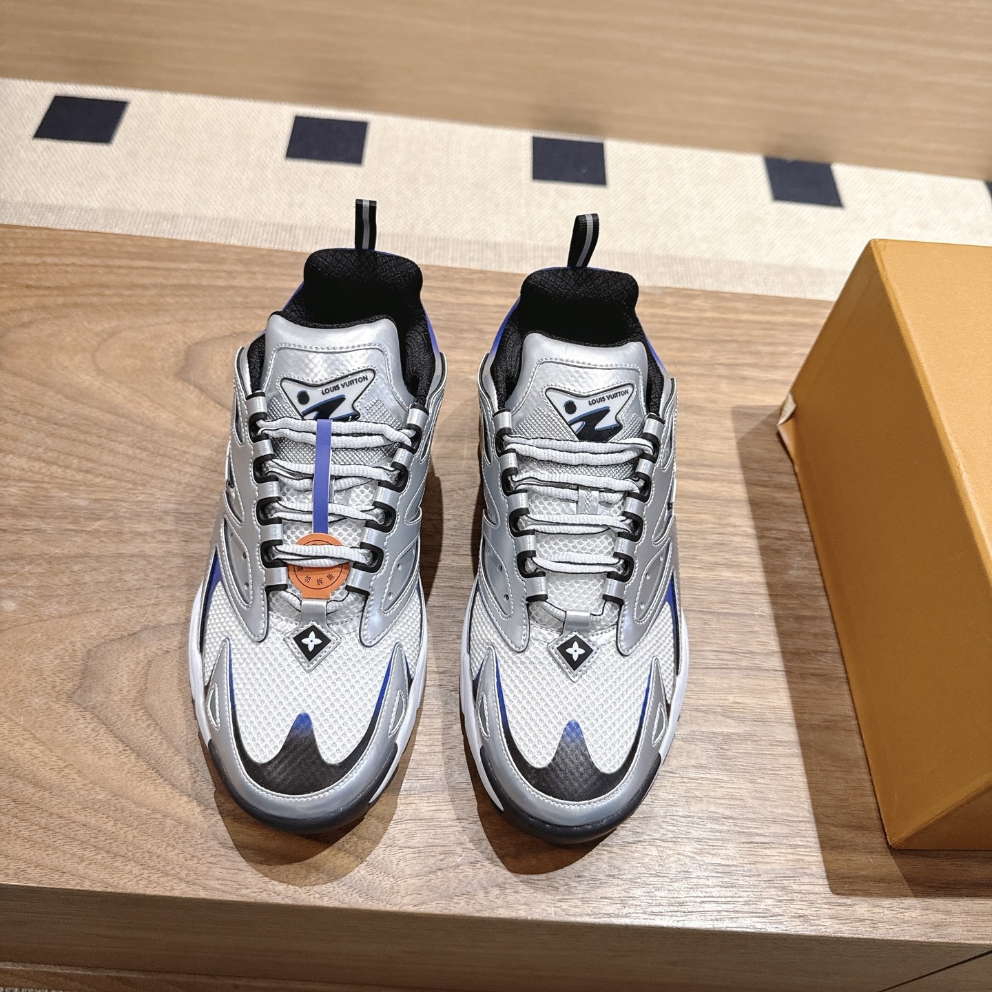 LV Runner Tatic Sports Shoes YV24061815