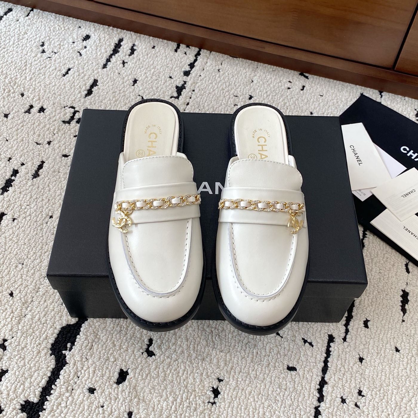 CH Chain Buckle Loafers DD25072132