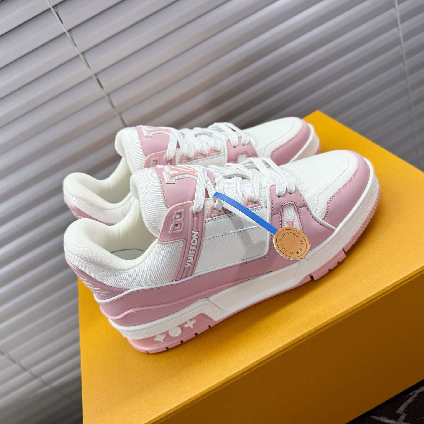 LV Women's Trainer Sneakers YV24072206