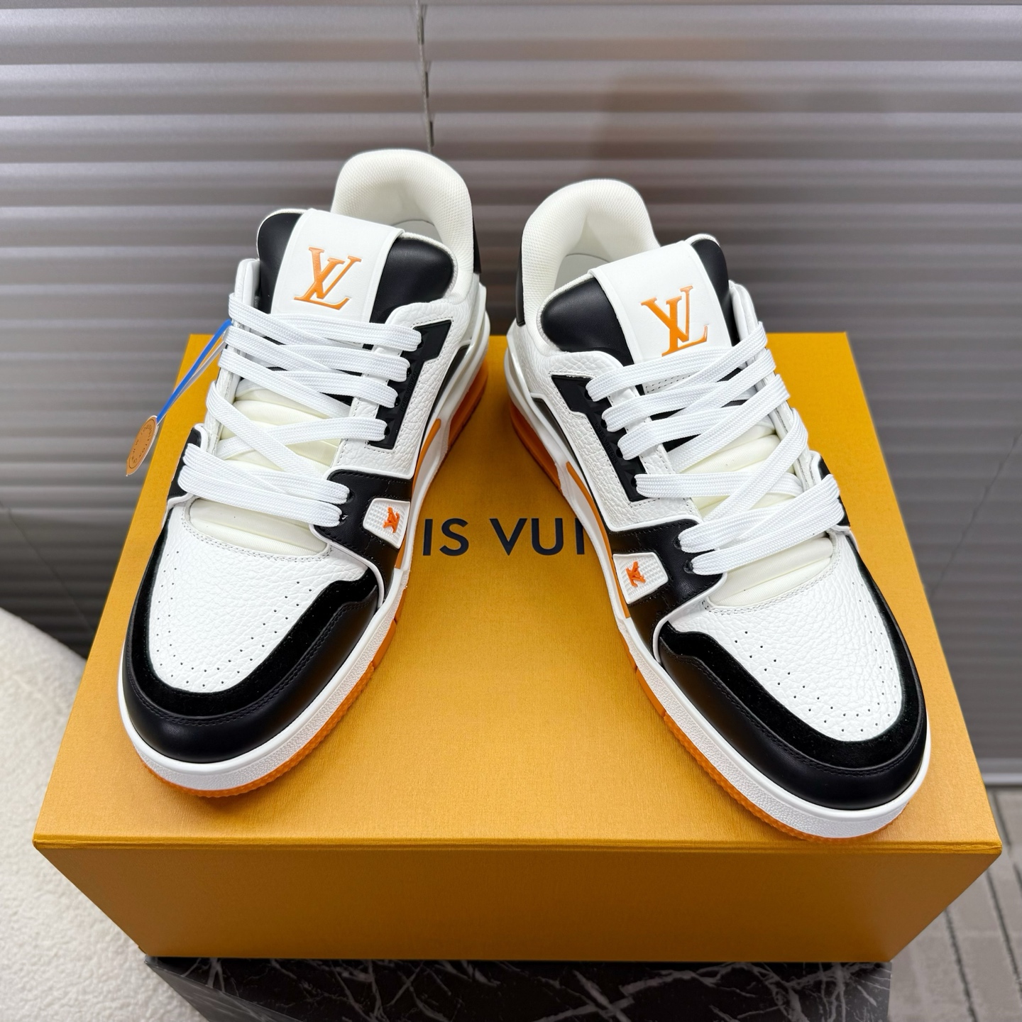 LV Men's trainer sneakers YV24072207
