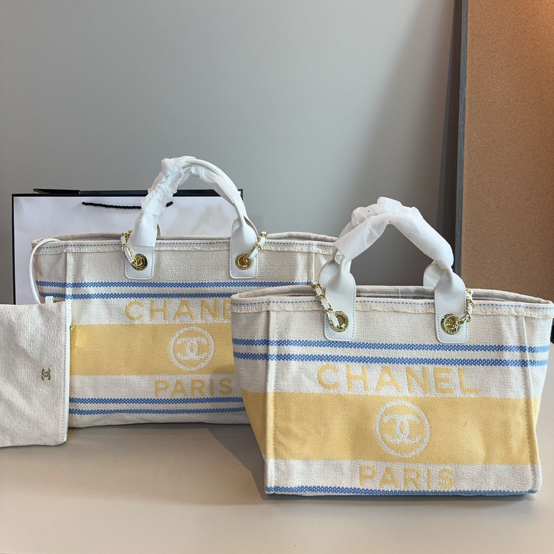 CH Canvas Tote BB25072320