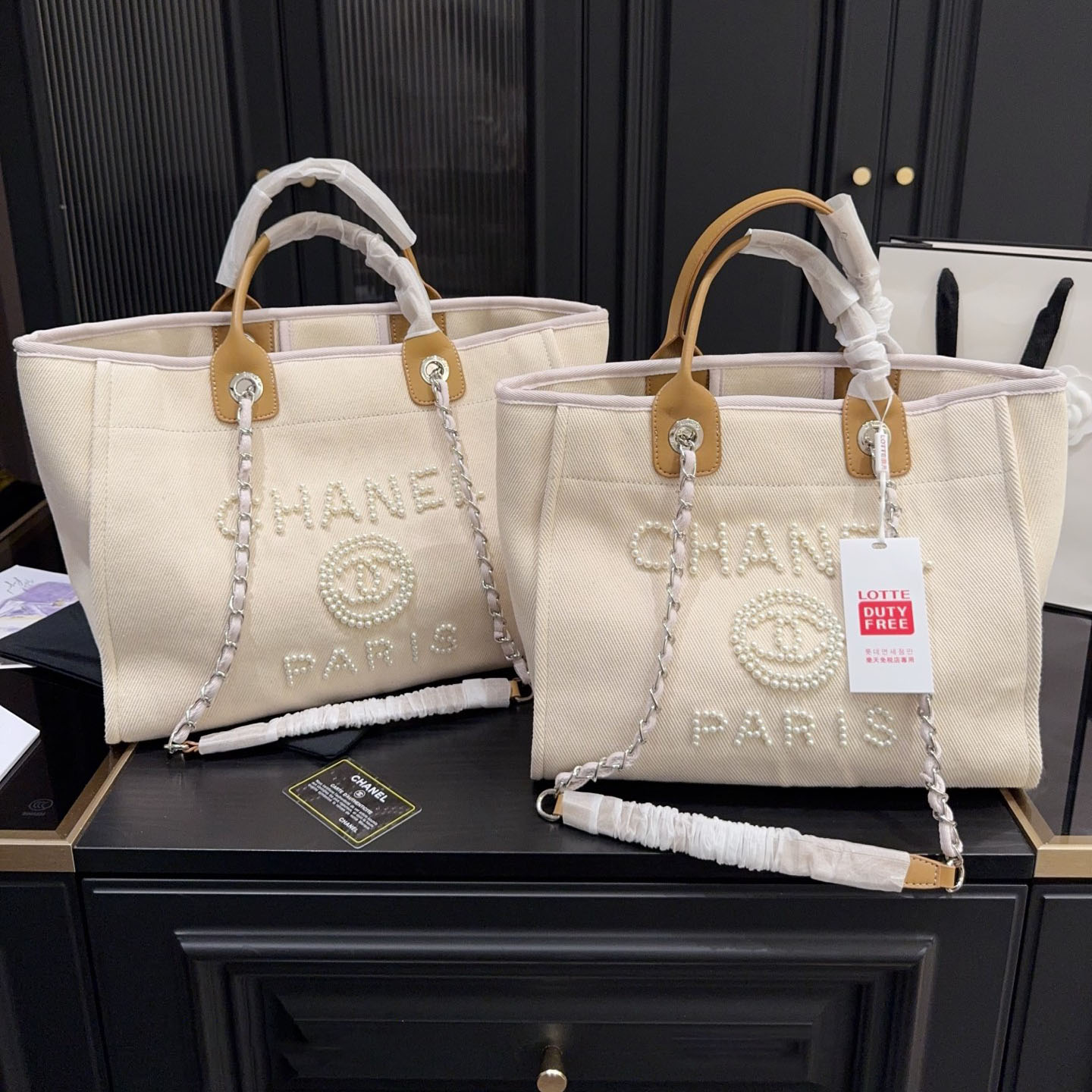 CH Pearl Embellished Tote Bag BB25072323