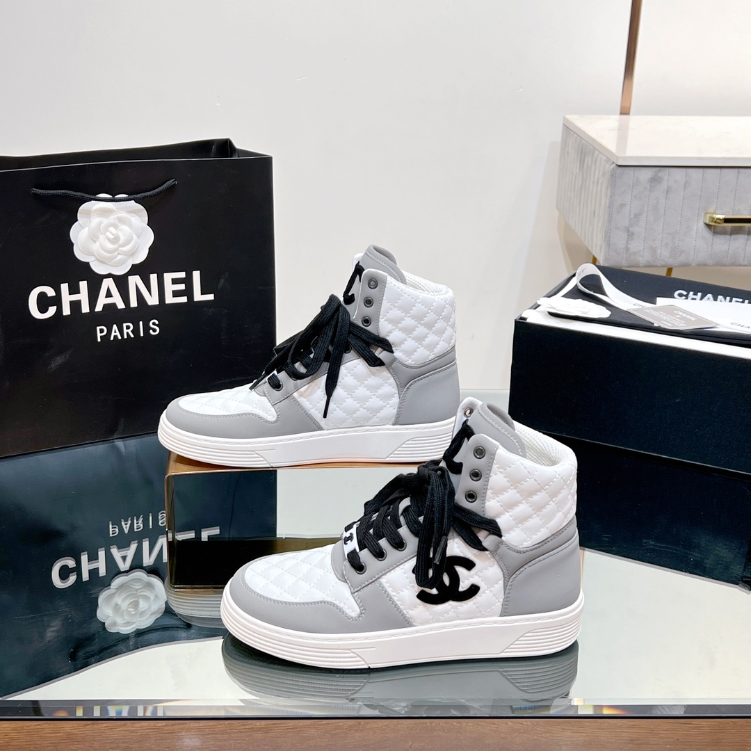 CH 23 Classic High-Top Casual Shoes DD250220