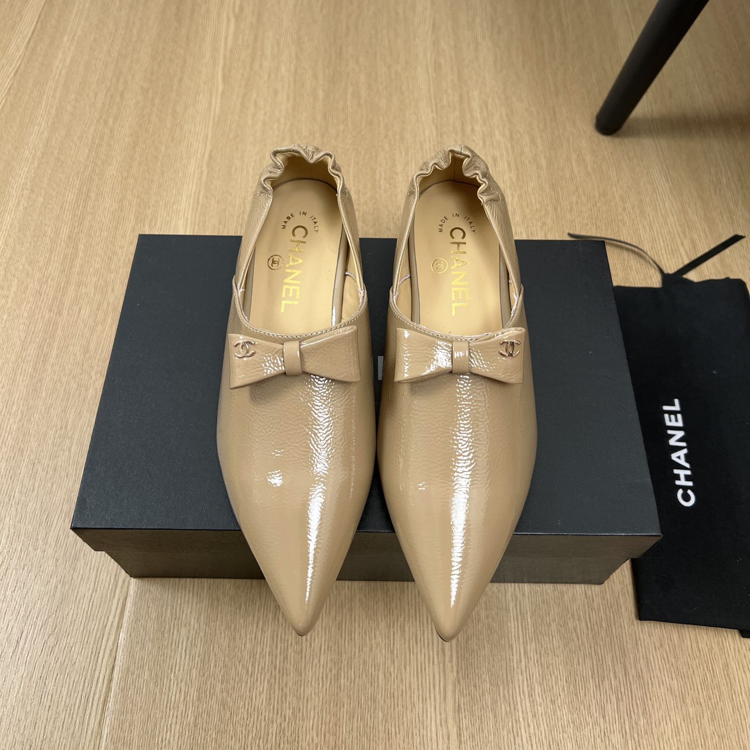 CH Pointed-Toe Bow Women's Shoes BB25072306