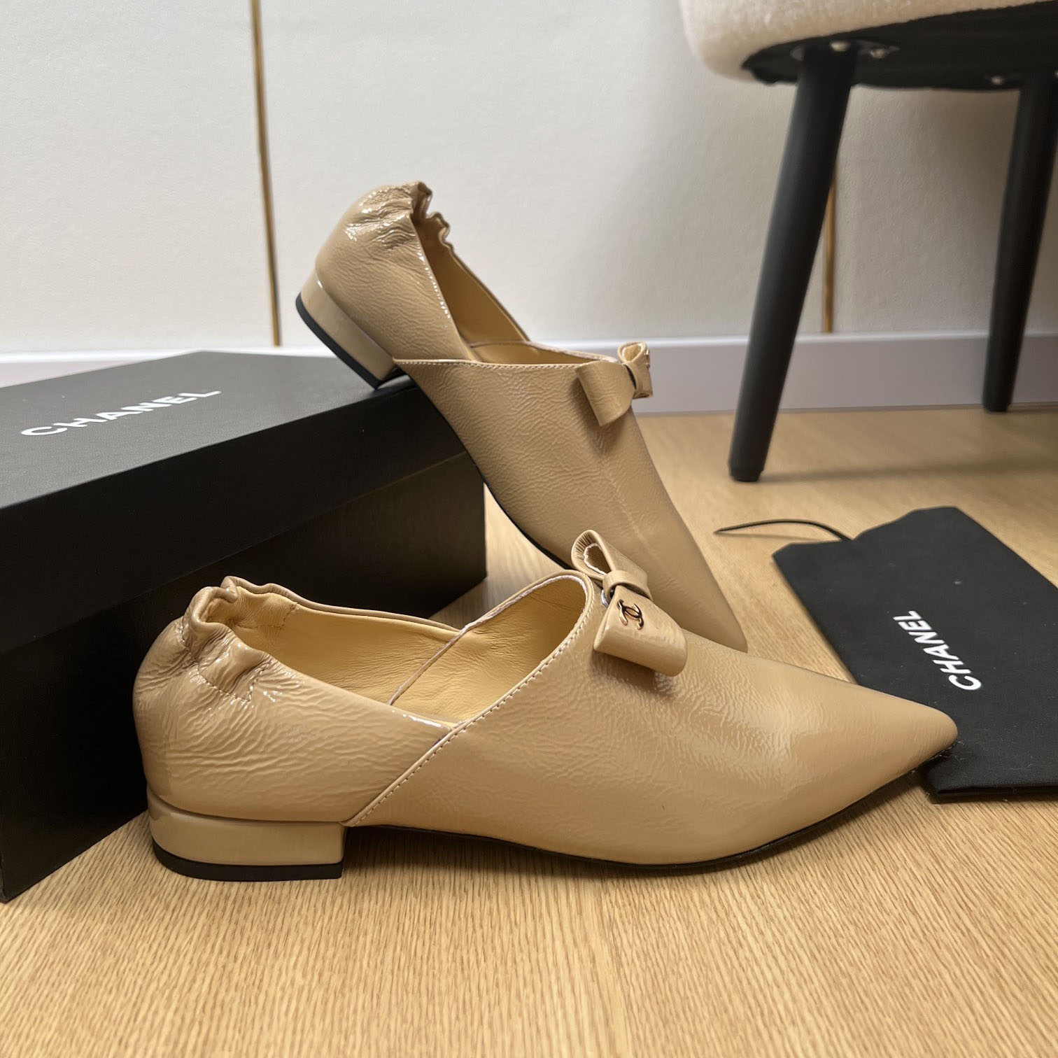 CH Pointed-Toe Bow Women's Shoes BB25072306