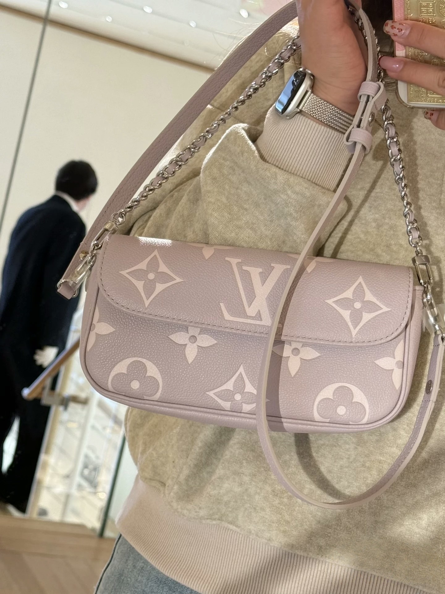 LV  Seasonal limited Taro Grayish Purple  Bag  YV24072324