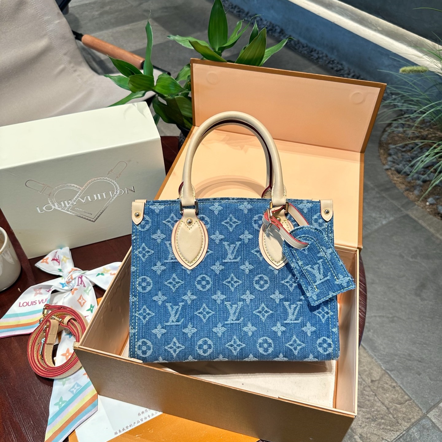 LV Denim - material Monogram  OnTheGo YV24072308