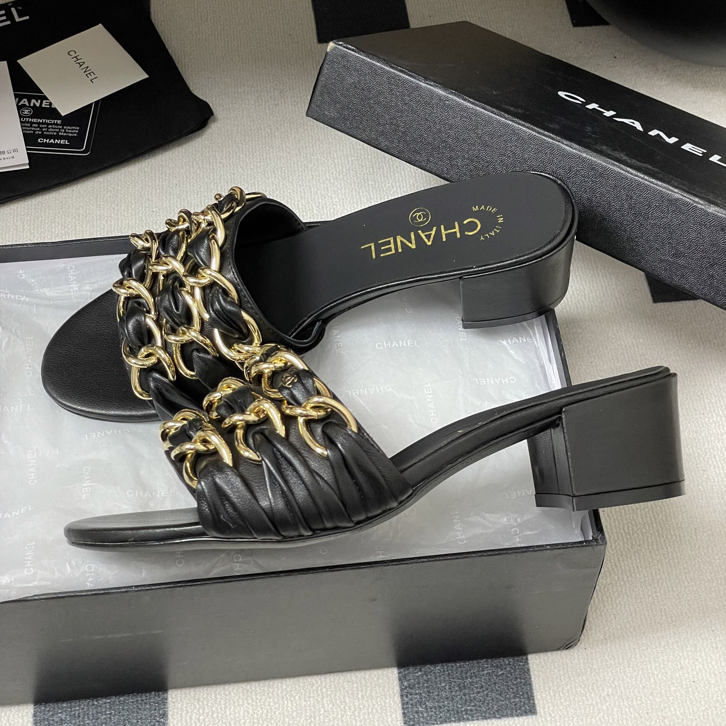 CH Chunky Chain Slippers BB25072324