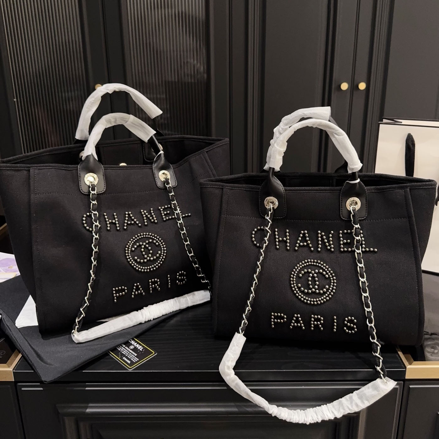 CH Pearl Embellished Tote Bag BB25072323