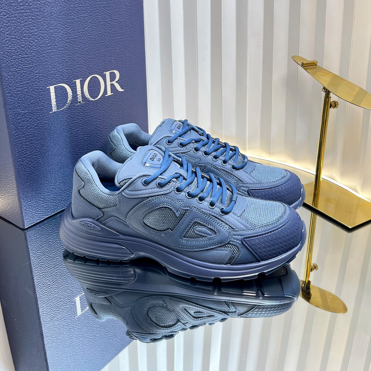 CD B30 Classic Casual Shoes DD25072421