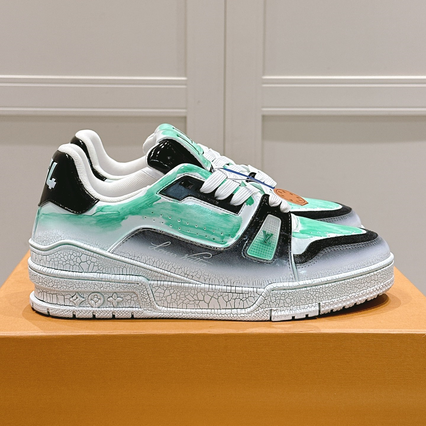 LV New Trainer Series Retro Casual Sneakers YV24072404