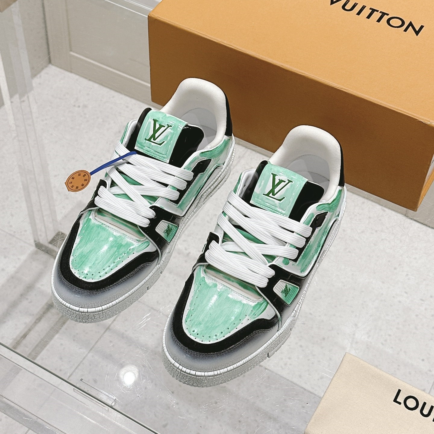 LV New Trainer Series Retro Casual Sneakers YV24072404