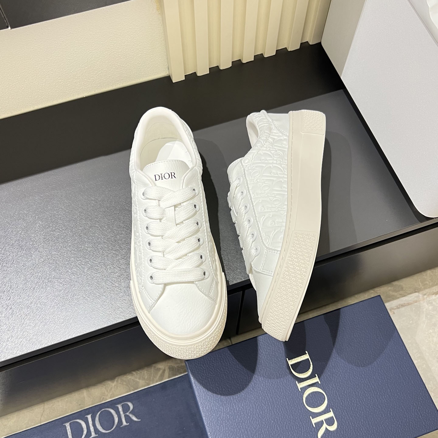 CD B33 Classic Monogram Spin Sneaker YV24061406