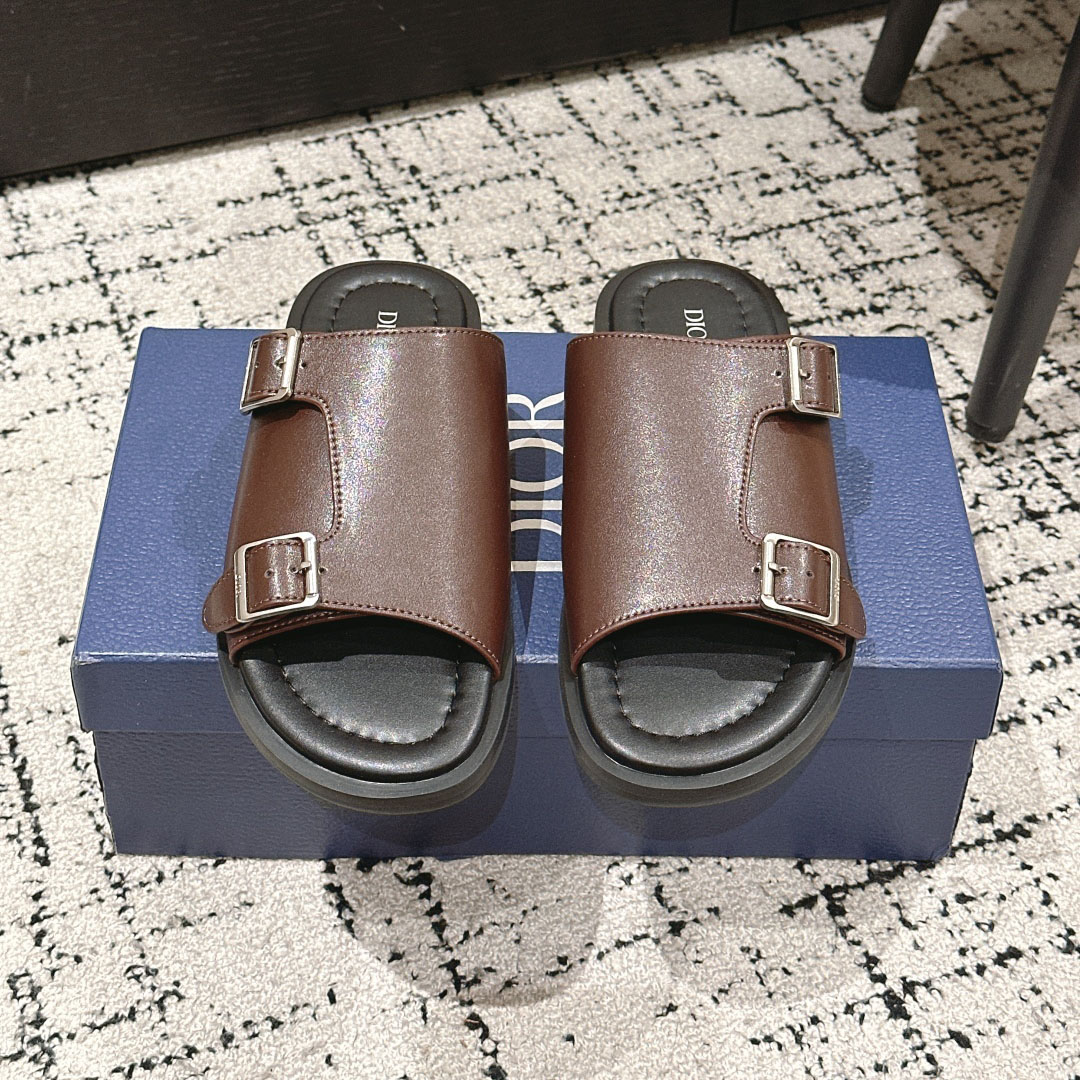 CD Alias Men’s Slippers DD25072511