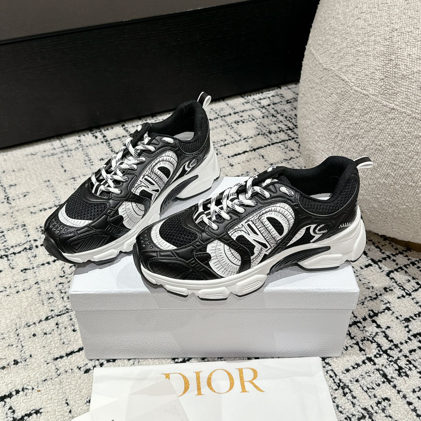 CD Chrono New Sneakers DD25072514